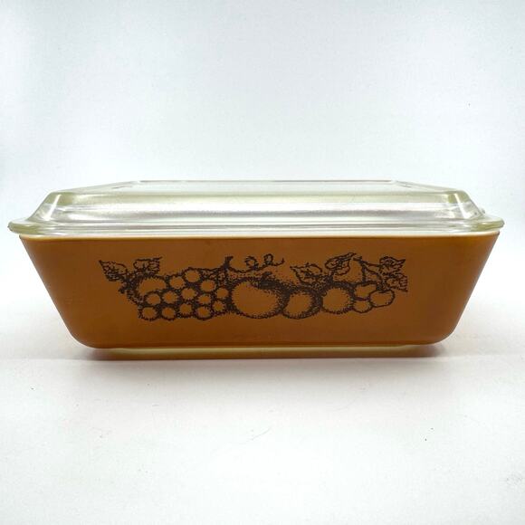 Vintage Pyrex 1974-1978 Old Orchard Pattern Refrigerator Dish with Lid Ovenware - Picture 1 of 9